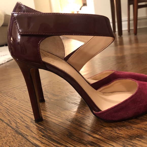 Vince Camuto Burgundy Heels - Picture 3 of 6